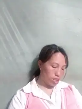 Snapshot of Gummiesu chatting on 02-28-26, 07:37 Gummiesu online show from 02-28-26, 07:37