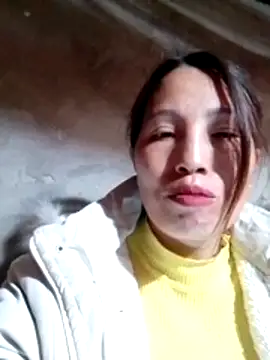 Snapshot of Gummiesu chatting on 03-05-26, 01:12 Gummiesu online show from 03-05-26, 01:12