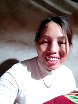 Snapshot of Gummiesu chatting on 03-10-26, 05:56 Gummiesu online show from 03-10-26, 05:56