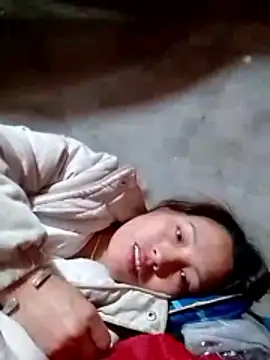 Snapshot of Gummiesu chatting on 03-11-26, 08:26 Gummiesu online show from 03-11-26, 08:26