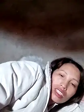 Gummiesu online show from 03-23-26, 07:51