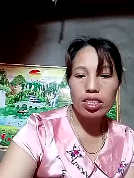 Snapshot of Gummiesu chatting on 05-12-26, 08:17 Gummiesu online show from 05-12-26, 08:17