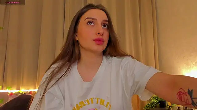 Celine Coello online show from 04-19-26, 12:04