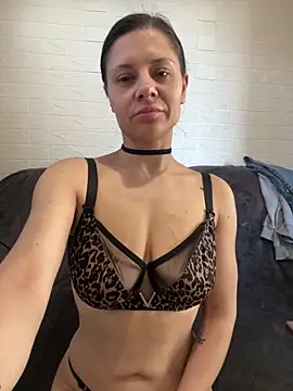 Snapshot of AlisRoxy chatting on 03-14-26, 02:22 AlisRoxy online show from 03-14-26, 02:22