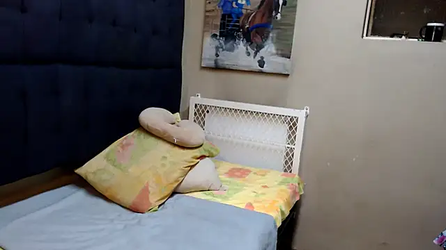 EbonyEmpressMilf online show from 04-27-26, 04:16