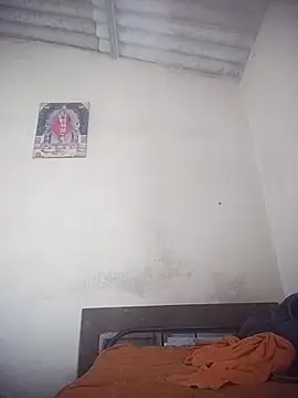 Snapshot of Pravin9562 chatting on 02-14-26, 09:39 Pravin9562 online show from 02-14-26, 09:39