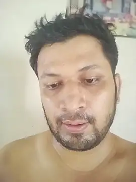 Snapshot of Pravin9562 chatting on 04-15-26, 05:14 Pravin9562 online show from 04-15-26, 05:14