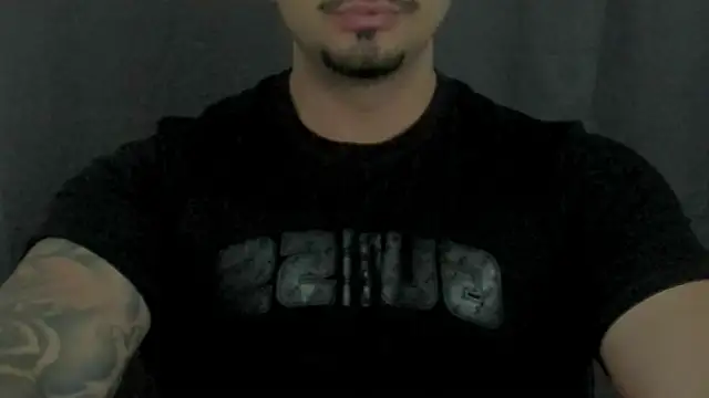 Snapshot of TONYWILSONN chatting on 05-19-26, 05:03 TONYWILSONN online show from 05-19-26, 05:03