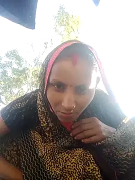 Snapshot of Juli_rathore chatting on 01-17-26, 02:49 Juli rathore online show from 01-17-26, 02:49