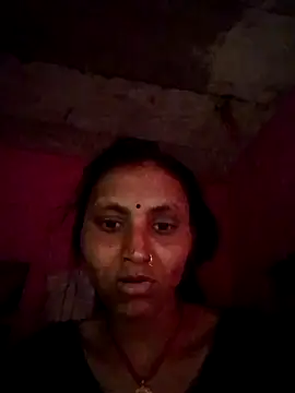 Snapshot of Juli_rathore chatting on 02-01-26, 03:16 Juli rathore online show from 02-01-26, 03:16