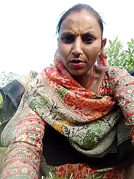 Snapshot of Juli_rathore chatting on 02-10-26, 11:14 Juli rathore online show from 02-10-26, 11:14