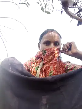 Snapshot of Juli_rathore chatting on 02-17-26, 06:43 Juli rathore online show from 02-17-26, 06:43