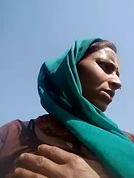 Snapshot of Juli_rathore chatting on 03-03-26, 08:42 Juli rathore online show from 03-03-26, 08:42