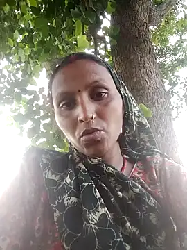 Juli rathore online show from 07-28-26, 12:48