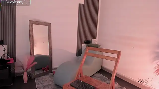 Snapshot of fransheskarossi chatting on 02-05-26, 12:10 fransheskarossi online show from 02-05-26, 12:10