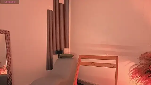 Snapshot of fransheskarossi chatting on 02-15-26, 12:03 fransheskarossi online show from 02-15-26, 12:03