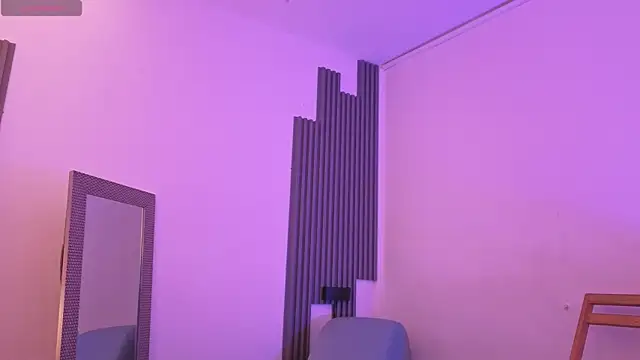 Snapshot of fransheskarossi chatting on 02-25-26, 12:04 fransheskarossi online show from 02-25-26, 12:04