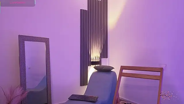 Snapshot of fransheskarossi chatting on 02-27-26, 12:16 fransheskarossi online show from 02-27-26, 12:16