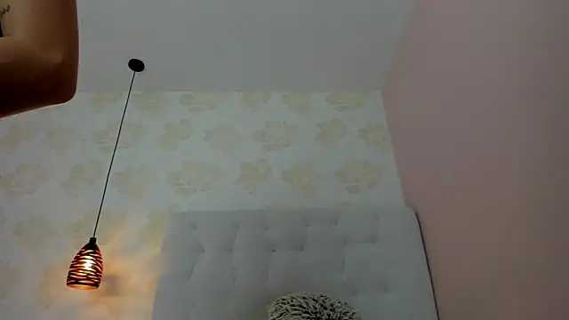 HANA RUSSO online show from 07-23-26, 12:25
