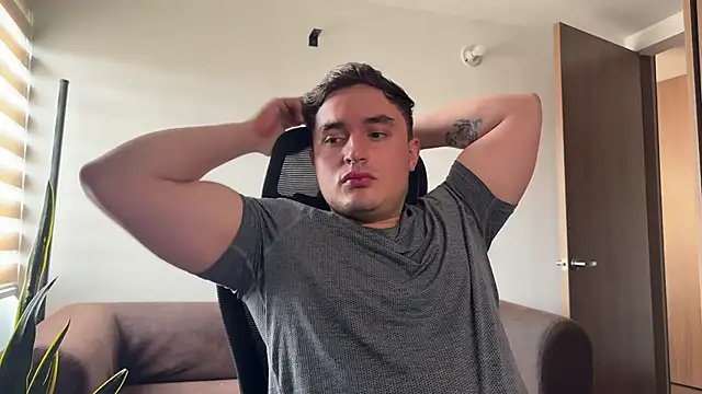 Robyn Rocki online show from 02-03-26, 04:56