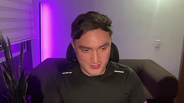 Robyn Rocki online show from 02-14-26, 02:41