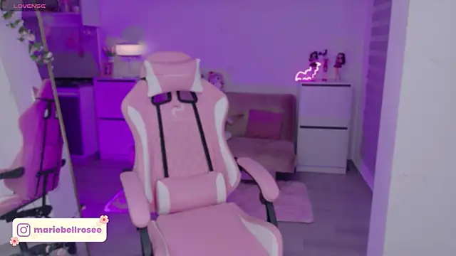 Blush Marie online show from 04-28-26, 03:00
