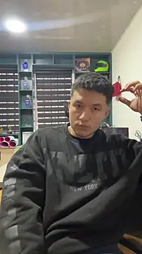 Snapshot of Alexander_Connor chatting on 02-20-26, 12:16 Alexander Connor online show from 02-20-26, 12:16