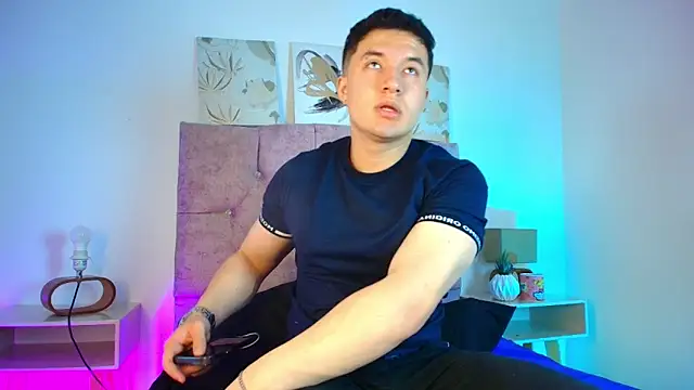 Snapshot of Alexander_Connor chatting on 03-11-26, 12:11 Alexander Connor online show from 03-11-26, 12:11