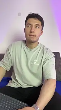 Alexander Connor online show from 04-27-26, 12:03