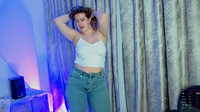 Snapshot of LilianBliss chatting on 02-03-26, 09:42 LilianBliss online show from 02-03-26, 09:42