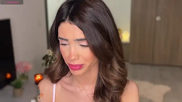 Snapshot of AyanaLys chatting on 02-15-26, 03:31 AyanaLys online show from 02-15-26, 03:31