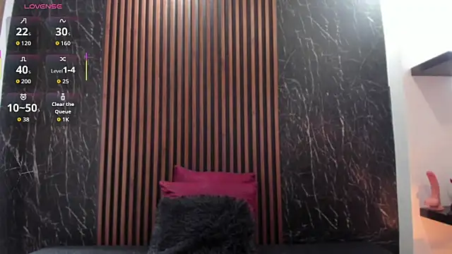 Marilyndackaria  online show from 04-28-26, 12:21