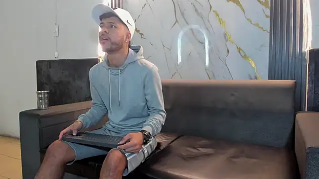 Angel Villareal online show from 03-15-26, 05:24