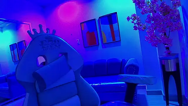 Snapshot of Zoe_swan chatting on 02-28-26, 11:11 Zoe swan online show from 02-28-26, 11:11