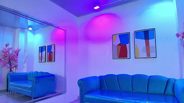 Snapshot of Zoe_swan chatting on 03-03-26, 11:27 Zoe swan online show from 03-03-26, 11:27