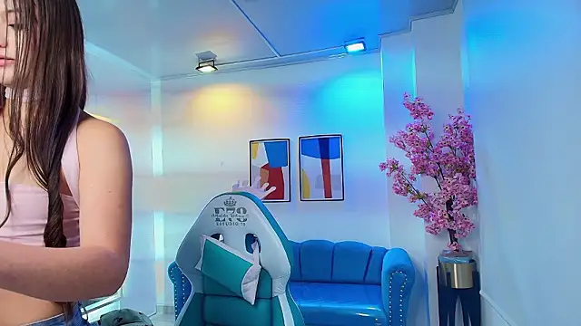 Zoe swan online show from 03-19-26, 11:14