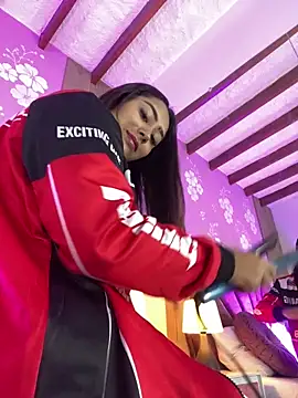 Snapshot of MadisonFox1 chatting on 02-13-26, 11:28 MadisonFox1 online show from 02-13-26, 11:28