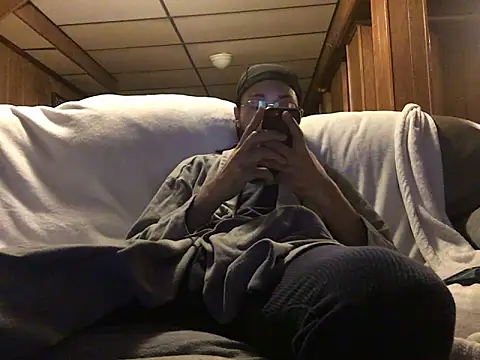 Snapshot of givemeabreak34 chatting on 02-02-26, 10:30 givemeabreak34 online show from 02-02-26, 10:30