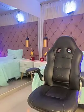 Auri   online show from 03-14-26, 07:30