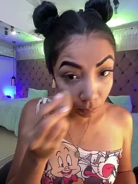 Auri   online show from 03-29-26, 07:36