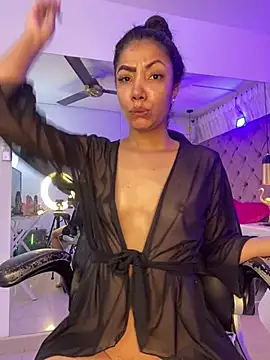 Auri   online show from 07-15-26, 07:41