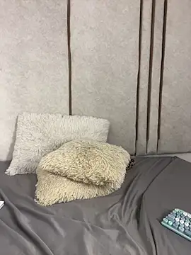 lilithdya online show from 04-23-26, 01:40