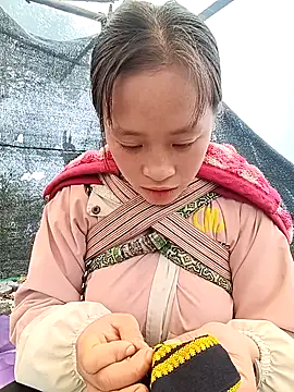 Snapshot of Hari-saka chatting on 02-19-26, 02:40 Hari-saka online show from 02-19-26, 02:40