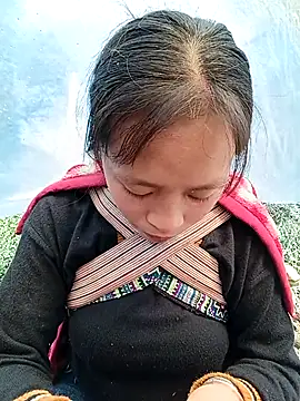 Snapshot of Hari-saka chatting on 02-27-26, 04:12 Hari-saka online show from 02-27-26, 04:12