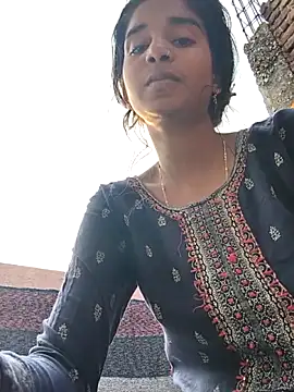 Snapshot of Cute-Natashaa chatting on 02-18-26, 10:55 Cute-Natashaa online show from 02-18-26, 10:55