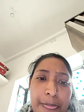 Snapshot of Hot-Tinaa chatting on 01-17-26, 07:24 Hot-Tinaa online show from 01-17-26, 07:24