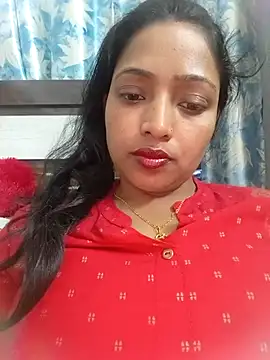 Snapshot of Hot-Tinaa chatting on 02-19-26, 02:57 Hot-Tinaa online show from 02-19-26, 02:57