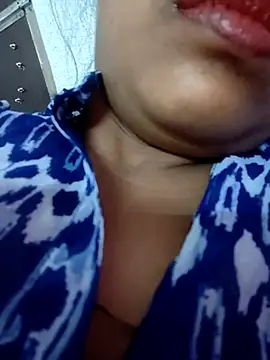 Snapshot of Hot-Tinaa chatting on 03-14-26, 12:39 Hot-Tinaa online show from 03-14-26, 12:39