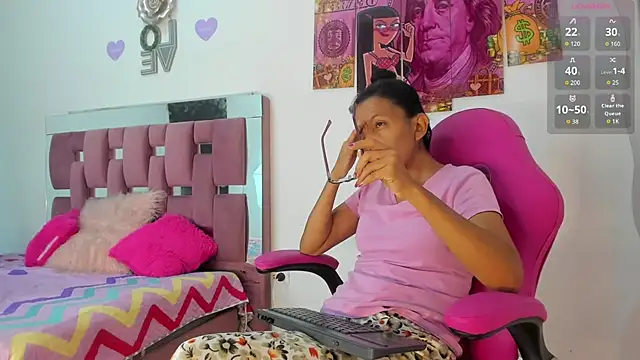 Snapshot of Livia_Coxs chatting on 03-13-26, 02:12 Livia Coxs online show from 03-13-26, 02:12