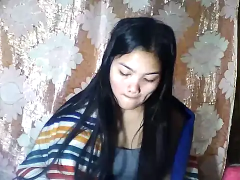 PinaySkinnyJust18 online show from 03-18-26, 09:18